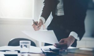 trabajo realizan los asesores notariales