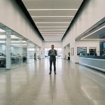 Concesionarios vs. Importadores Independientes: La batalla por la fidelidad del cliente de alta gama